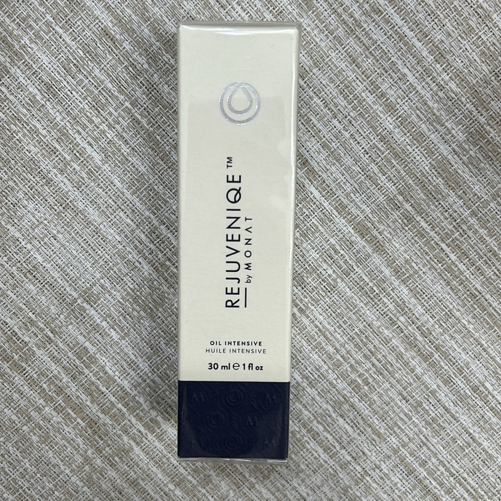 Monat oil intensive sealed/ New In Box